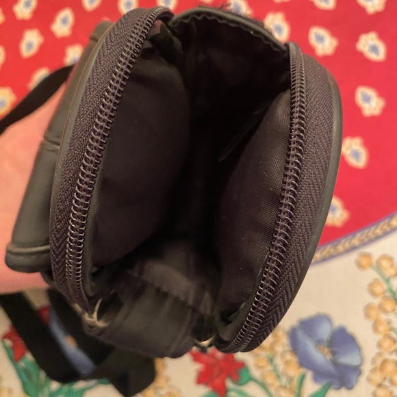 View I Y2K I Black Point & Shoot Camera Bag - Picture 11 of 16